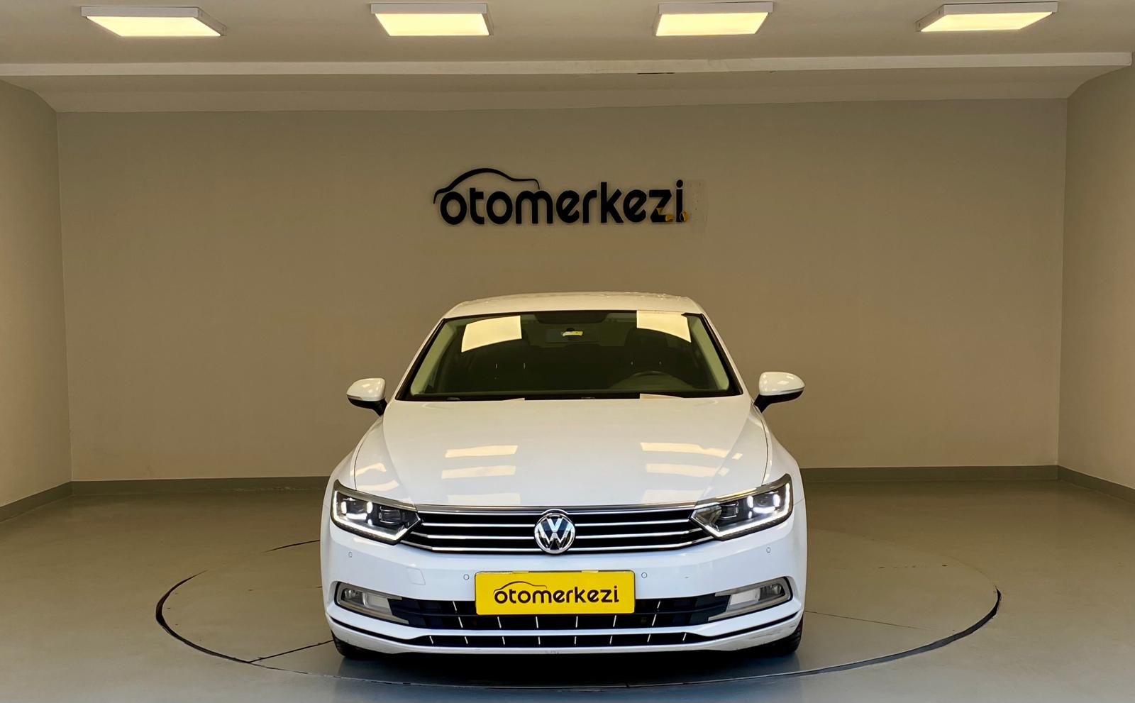 VOLKSWAGEN PASSAT 22